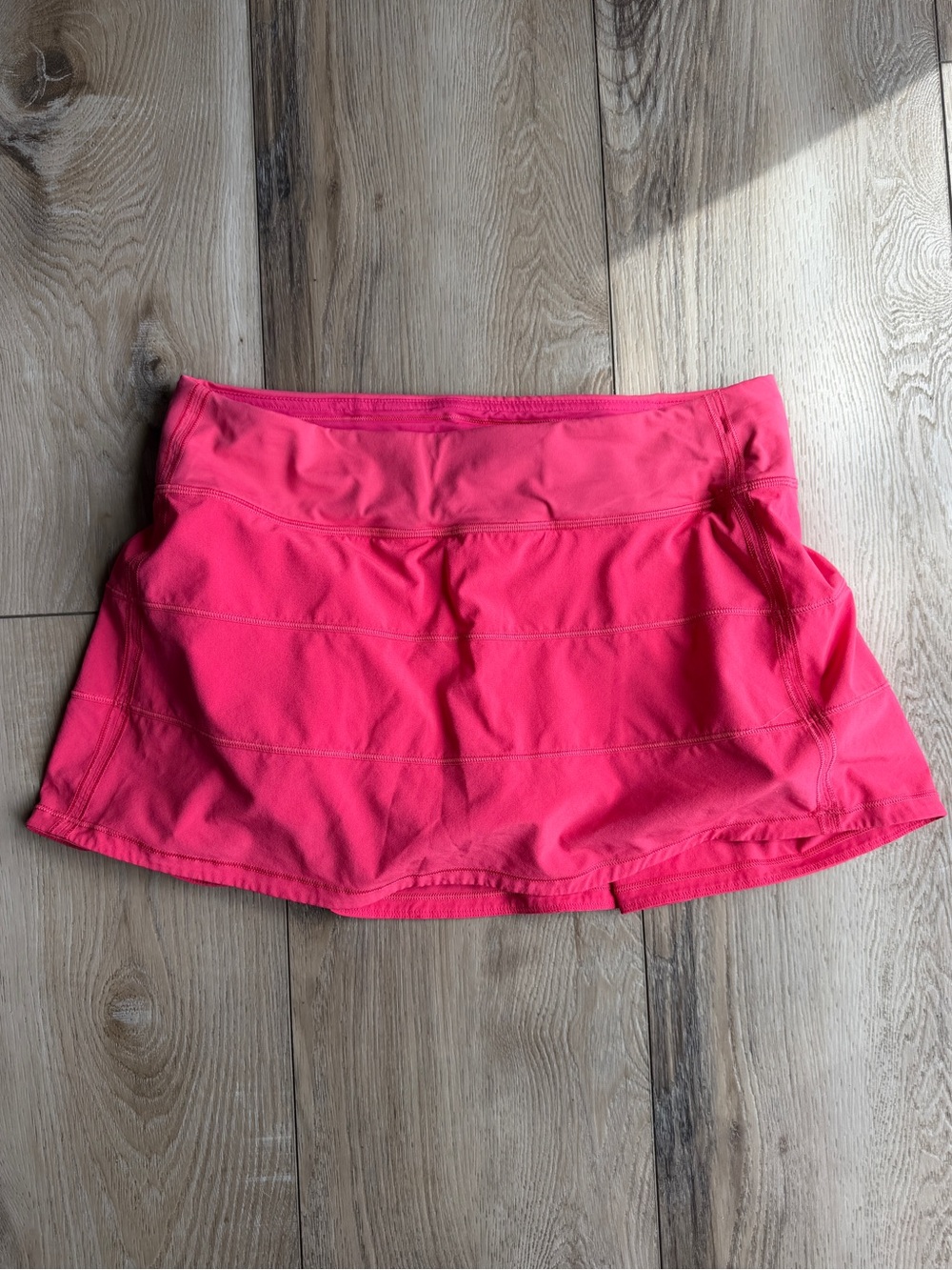 Lululemon Pace Rival Skirt size 8 Reg Length Color Lipgloss